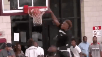 Très actif sur les parquets américains cet été, LeBron "Bronny" James Jr. vient de réussir son tout premier dunk.