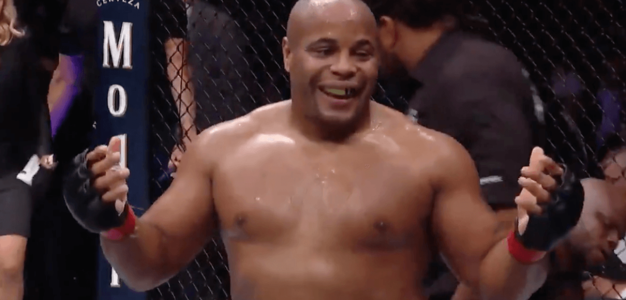 Daniel Cormier Derrick Lewis