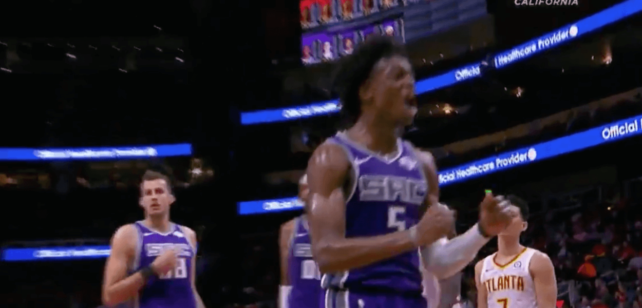 De’Aaron Fox claque un triple double historique, rejoint tranquillement LeBron James