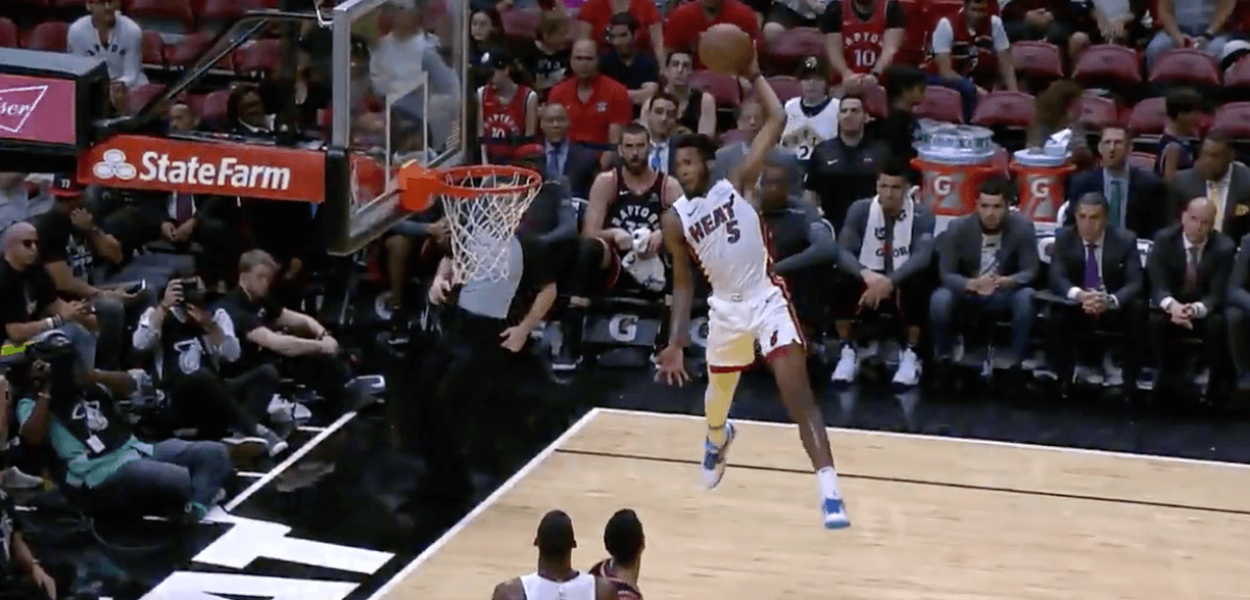 Derrick Jones Jr alley oop
