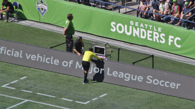 VAR Football