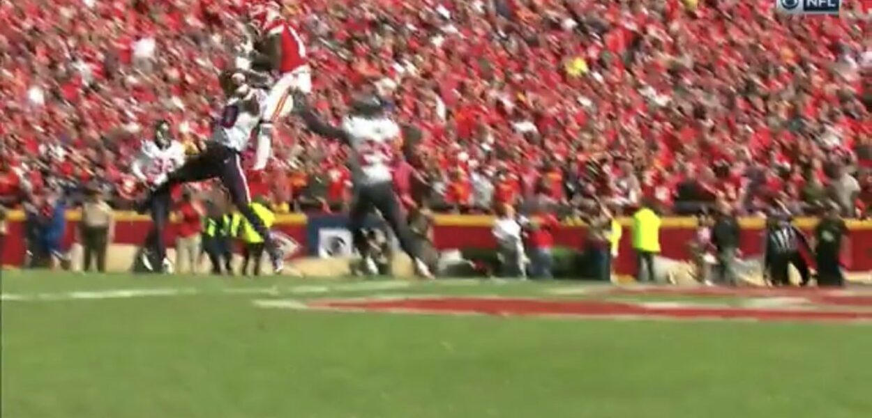 Tyreek Hill catch