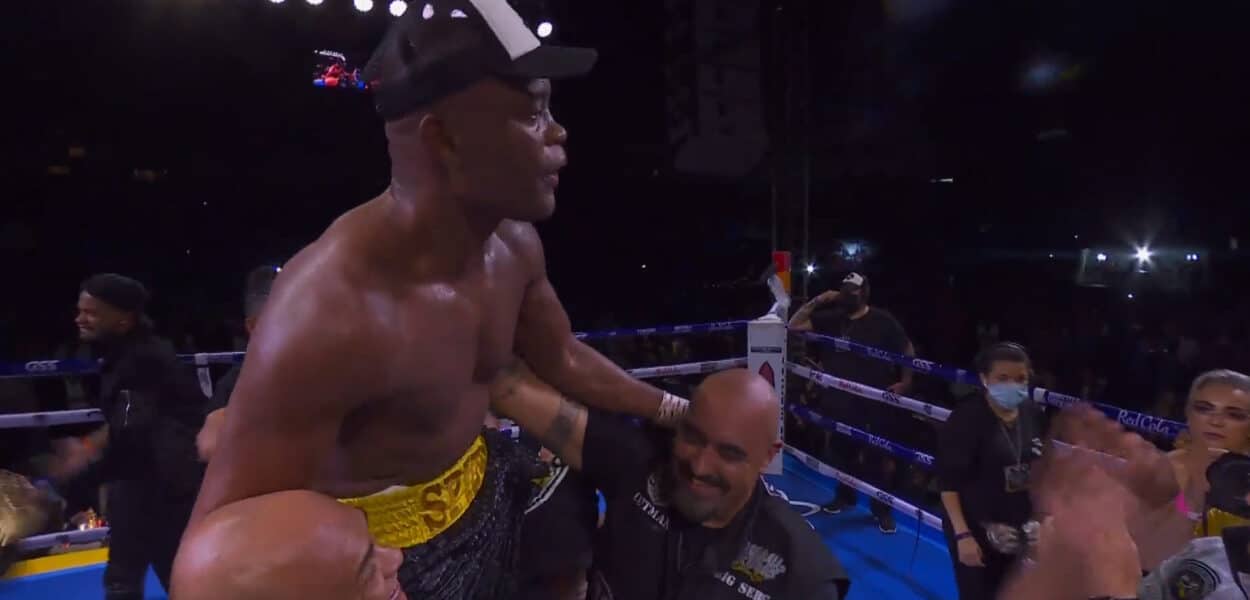 Anderson Silva Julio Cesar Chavez boxe