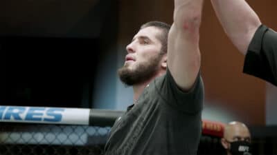 Islam Makhachev date retour