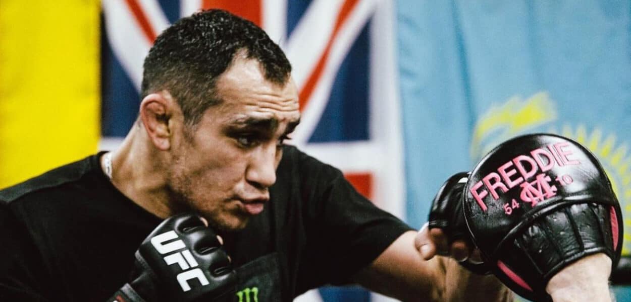 Tony Ferguson interpelle Conor McGregor