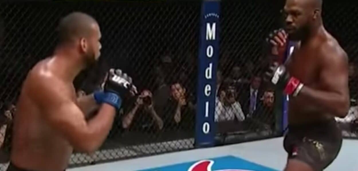 Thiago Santos sur Jon Jones