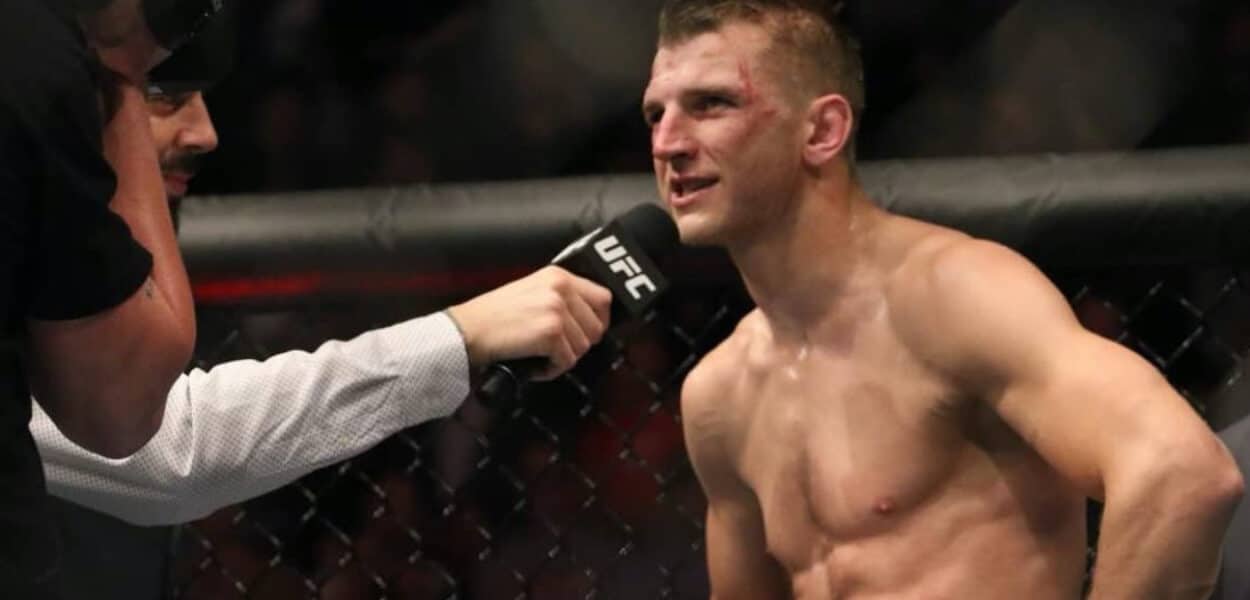 Dan Hooker Beneil Dariush