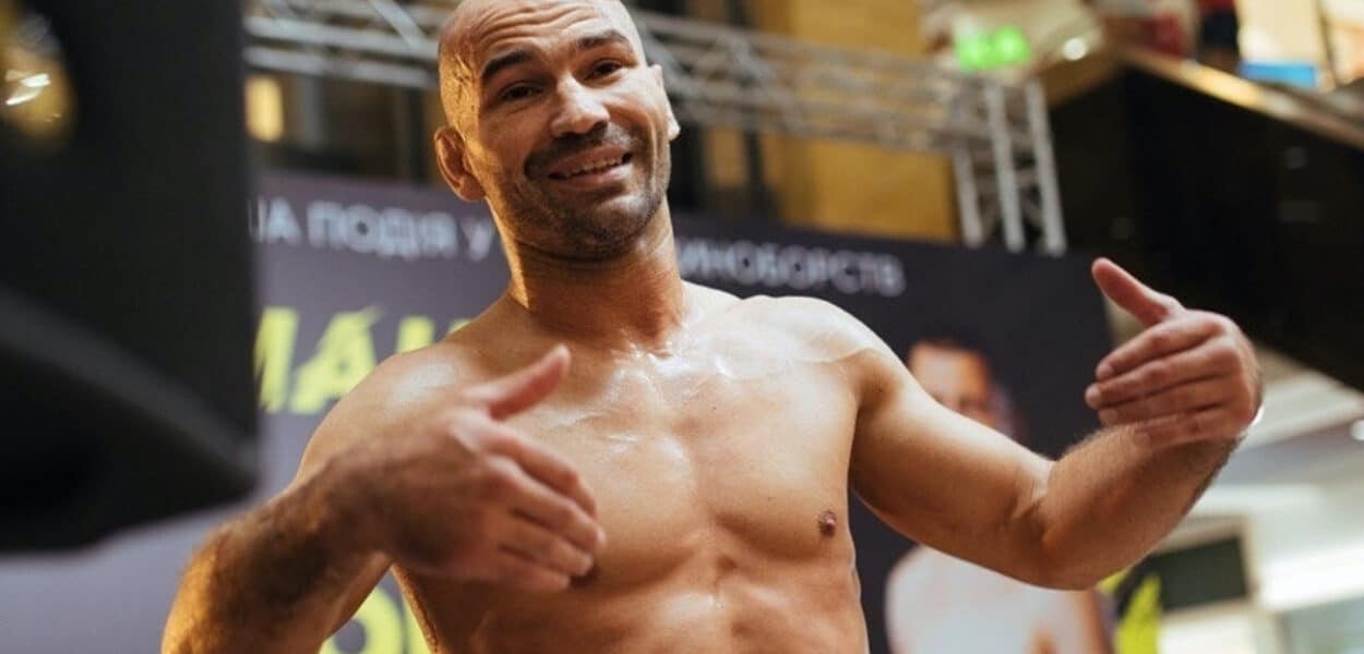 Artem Lobov Khabib Nurmagomedov