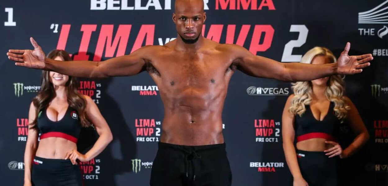 Michael Page vs Yaroslav Amosov