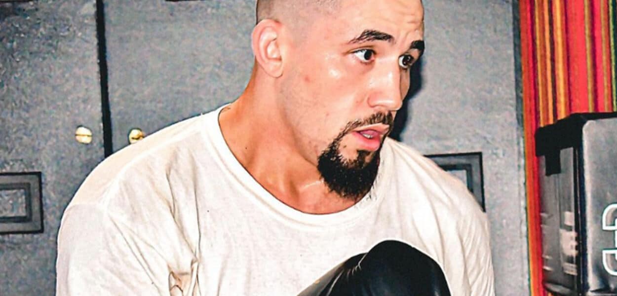 Robert Whittaker apprécie se battre sans public