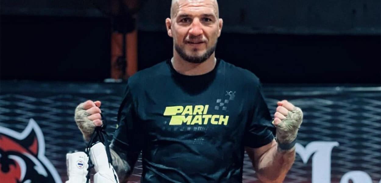 Yaroslav Amosov reste en Ukraine pour défendre son pays