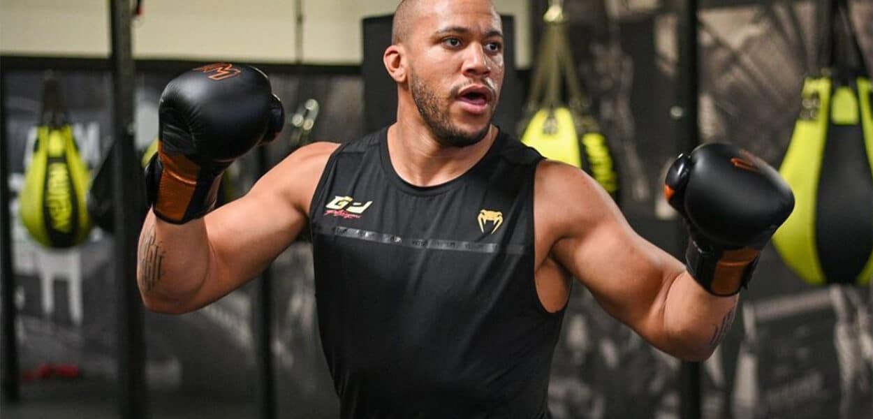 jon jones trop fort ciryl gane