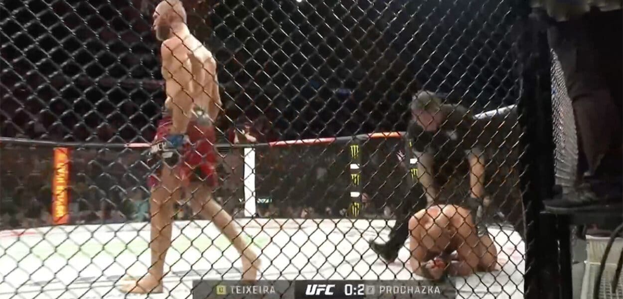 Jiri Prochazka Glover Teixeira soumission UFC 275