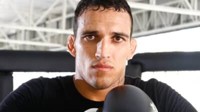 coach khabib prédit conor oliveira
