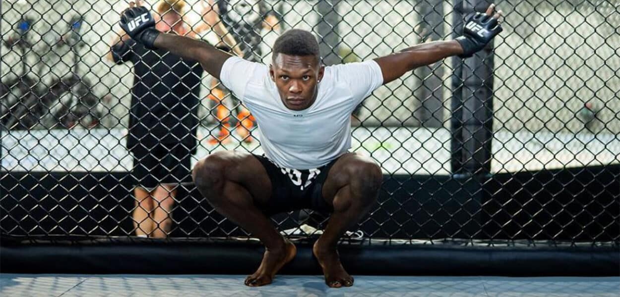 Israel Adesanya hanté KO