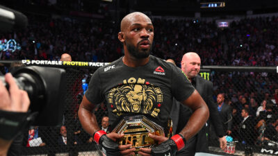 jon jones trop lent